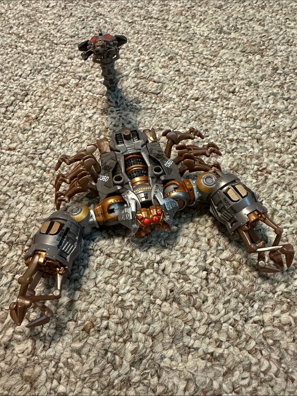 Transformers 2007 Movie Deluxe Class SCORPONOK Action Figure by Hasbro